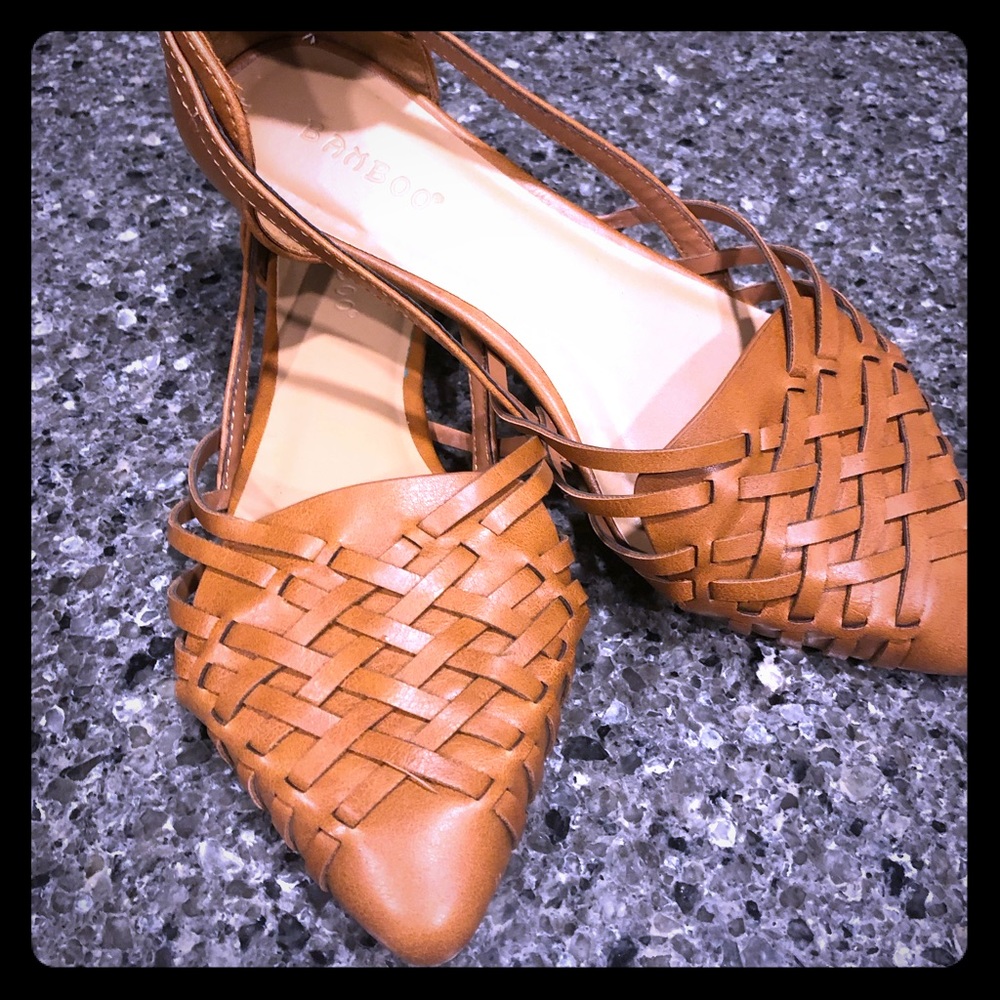 🛑SOLD🛑Woven Sandals Size 7